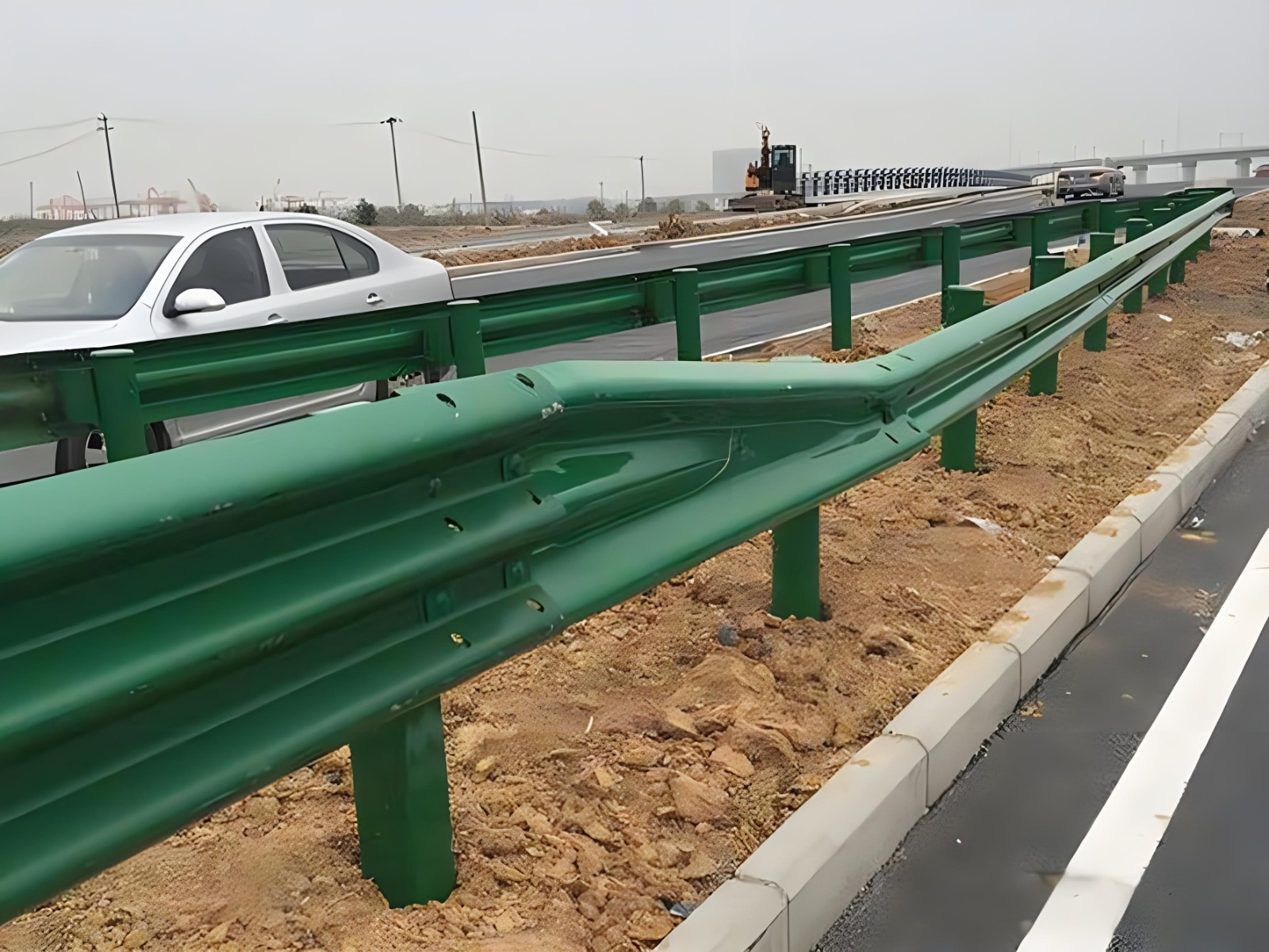 武汉高速波形护栏板日常维护方案确保道路安全新举措
